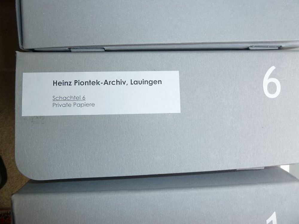 Schachteln aus dem Heinz Piontek - Archiv Lauingen